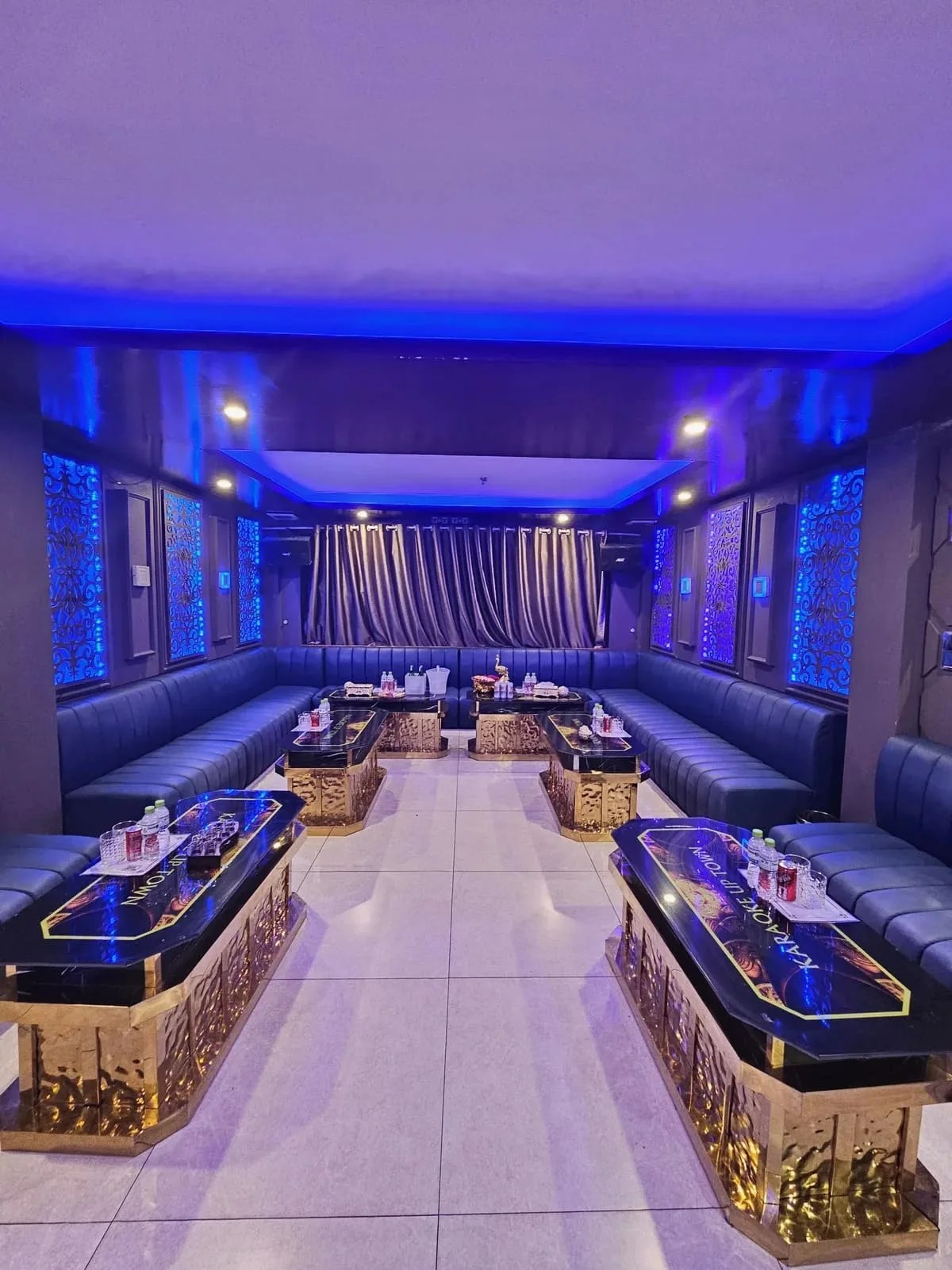VIP ROOM1