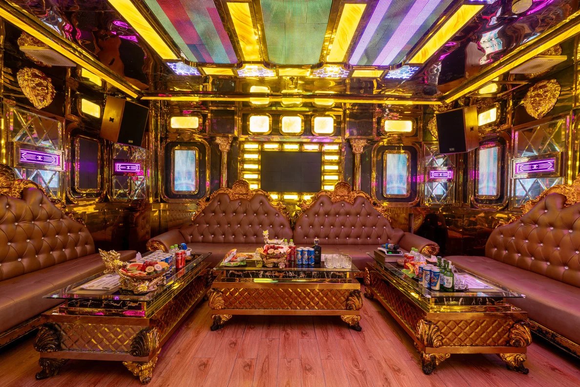 VIP ROOM6